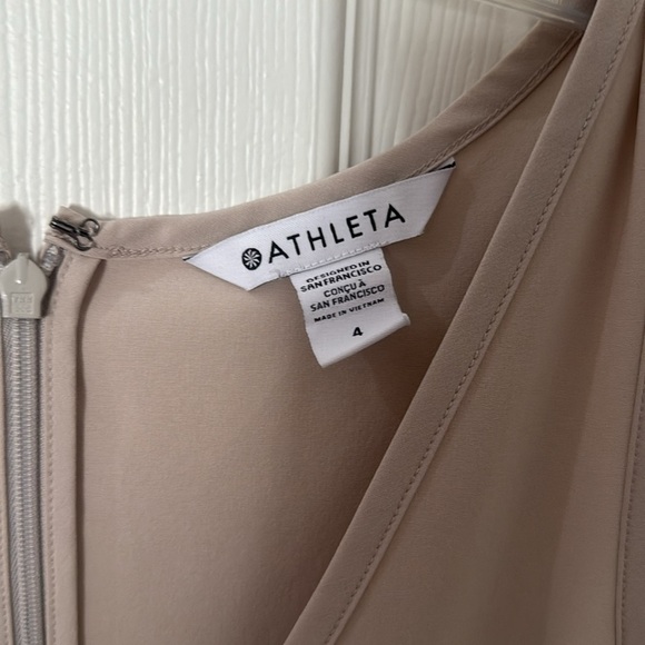 Athleta Cream Sleeveless Jumpsuit size 4 beige - Picture 2 of 3